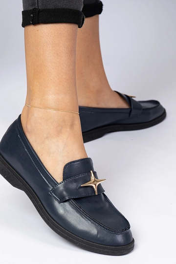 Dunkelblaue Damenmokassins... 2