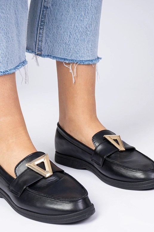 Schwarze Damenmokassins mit eleganter... Schwarze Damenmokassins mit eleganter...