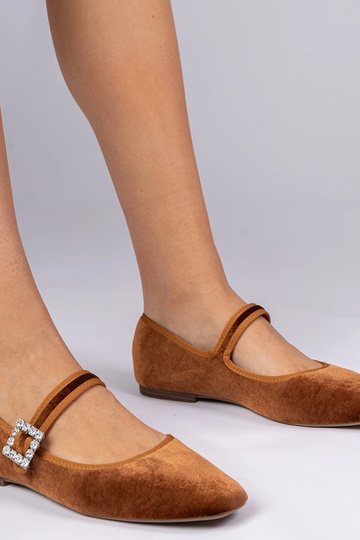 Braune Damen Velours Ballerinas mit Schnalle Kvitta