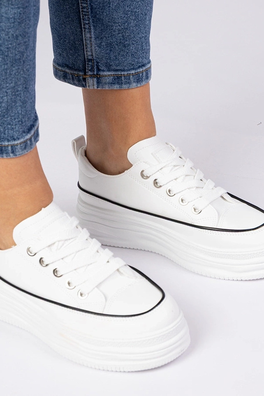 Weiße Damen Sneakers mit hoher Sohle... Weiße Damen Sneakers mit hoher Sohle...