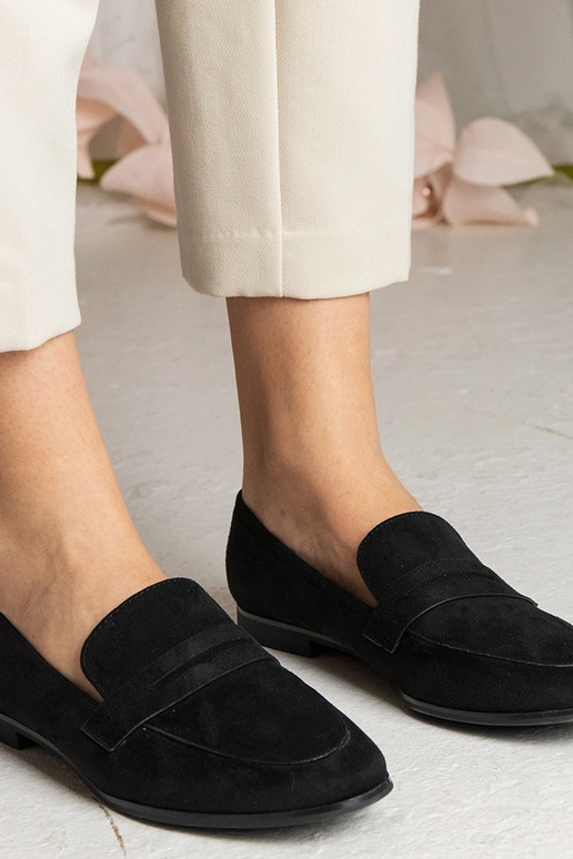 Schwarze Damenmokassins klassisch Nageri Schwarze Damenmokassins klassisch Nageri