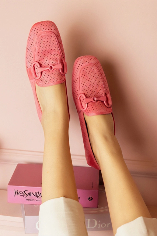 Rosa Damenmokassins mit Lochmuster... Rosa Damenmokassins mit Lochmuster...