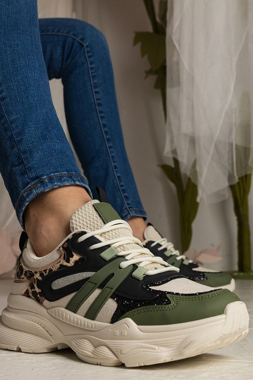 Grüne Damen-Sneakers sportlich mit... Grüne Damen-Sneakers sportlich mit...