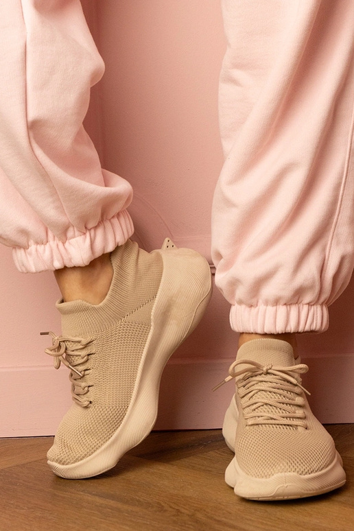 Beige Damen-Sneaker mit Strumpfdesign... Beige Damen-Sneaker mit Strumpfdesign...