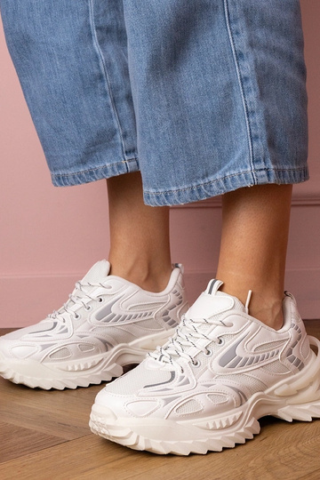 Weiße Damen-Sneaker auf...