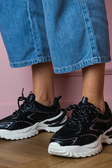 Schwarze Damen-Sneaker auf dicker Plattform Lirana