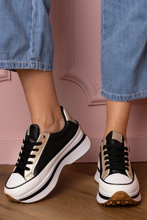 Schwarze Damen-Sneaker auf Plattform... Schwarze Damen-Sneaker auf Plattform...