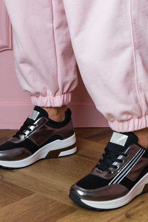 Schwarze Damen-Sneaker mit Kristallen... Schwarze Damen-Sneaker mit Kristallen...