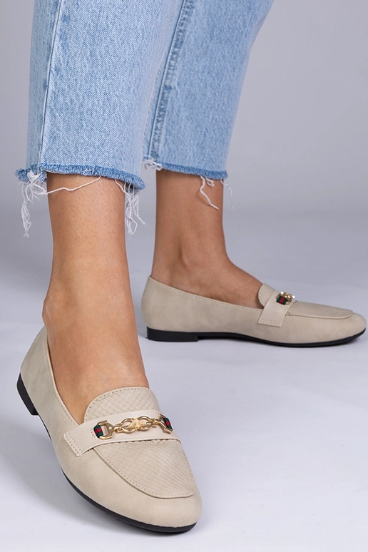 Sandfarbene matte Mokassins mit...