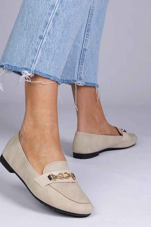 Sandfarbene matte Mokassins mit...