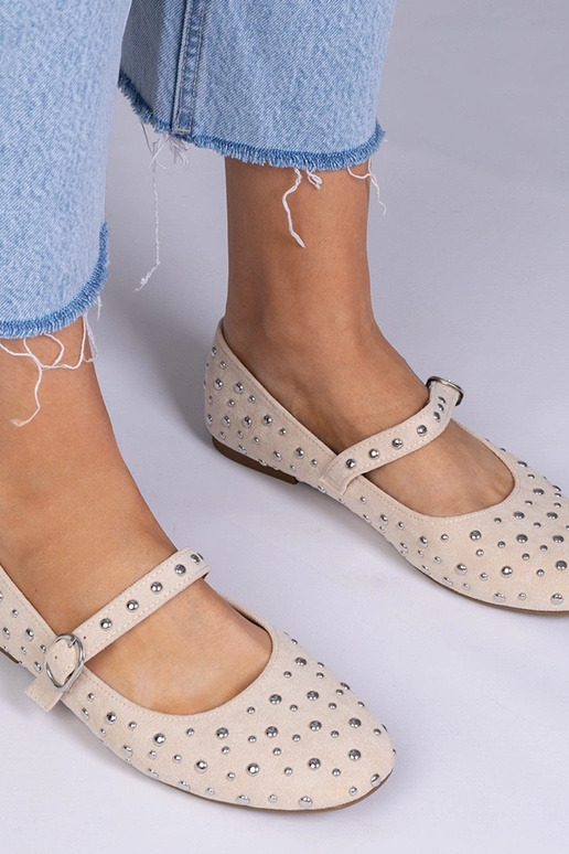 Beige Ballerinas mit Nieten und...