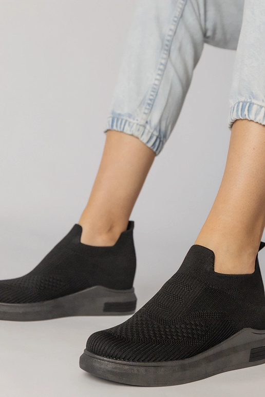 Rote durchbrochene Mokassins aus...