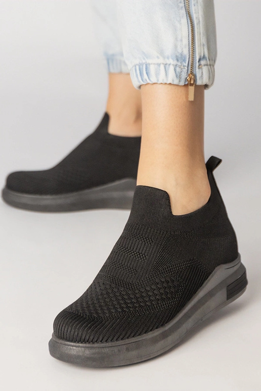 Rote durchbrochene Mokassins aus...