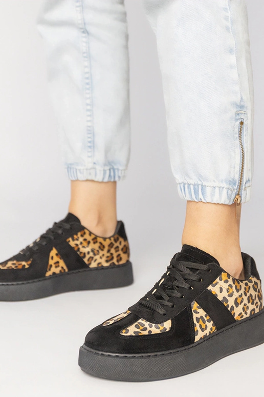 Schwarze Sneakers mit Pantherdruck,...