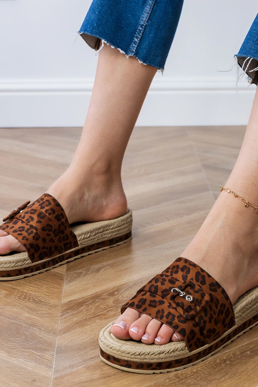 Leopardenmuster Sandalen auf... Leopardenmuster Sandalen auf...