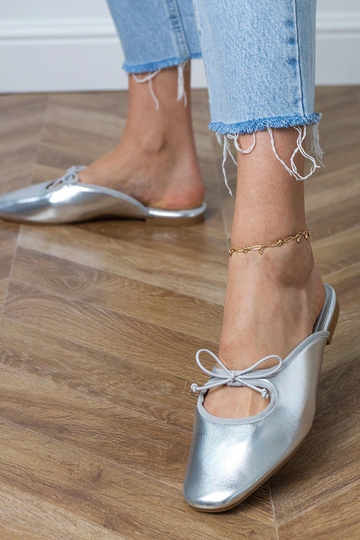 Silberne geschlossene...