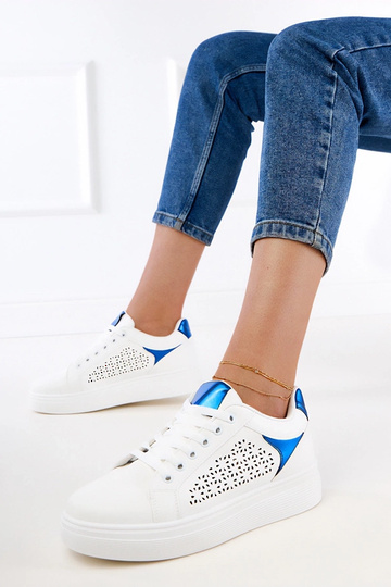 Weiße Sneakers mit blauen...