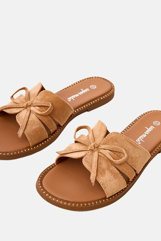 Braune Slipper mit Schleife und...