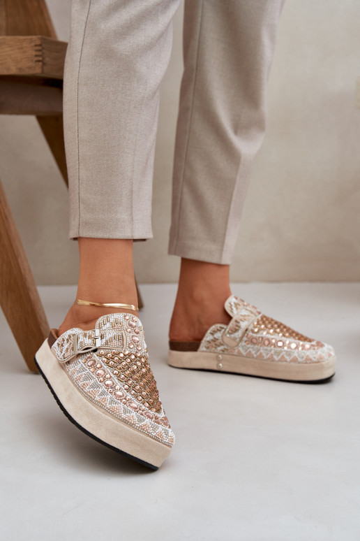 Dekoriert Hausschuhe mit einer Plattform Beige Terfitra Dekoriert Hausschuhe mit einer Plattform Beige Terfitra