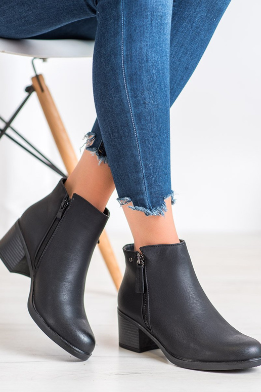 Stiefeletten mit Absatz Stiefeletten mit Absatz