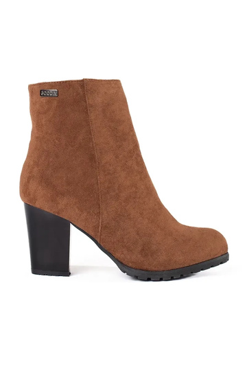 Braune Stiefeletten mit Absatz