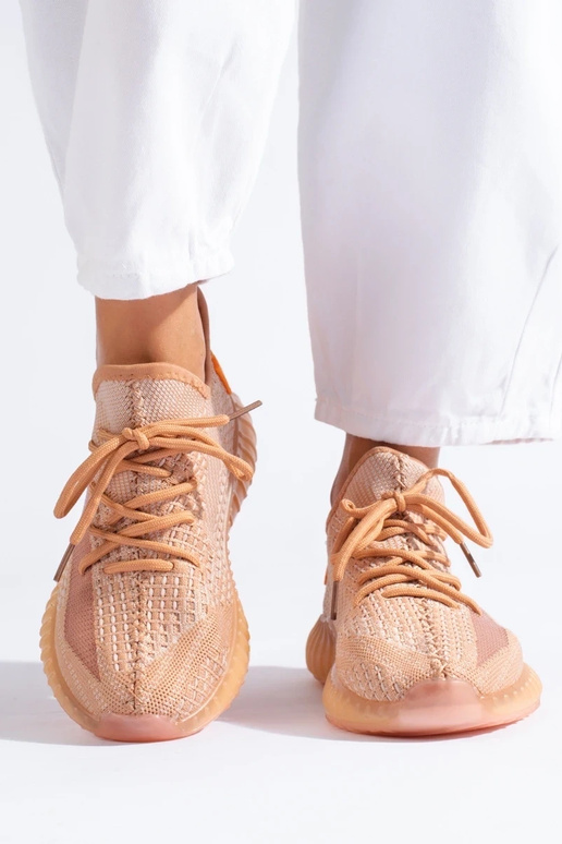 Hellorangefarbene Shelovet...