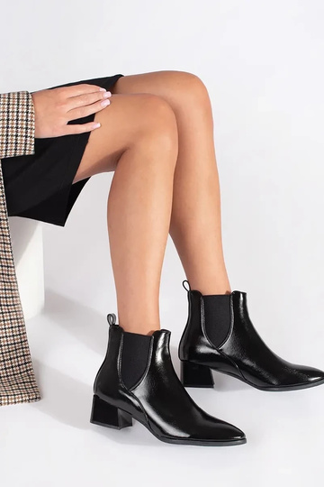 Schwarze elegante Schuhe... 2