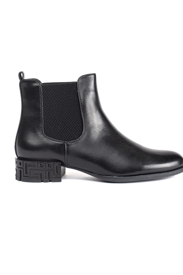 Schwarze Chelsea-Stiefel...