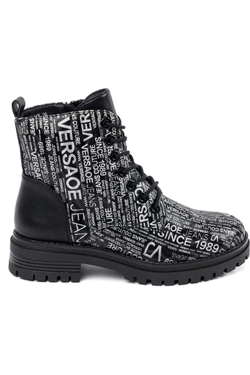 Stiefel mit Aufdruck für...