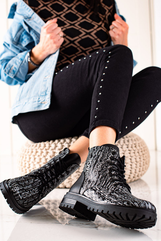 Stiefel mit Aufdruck für Damen in... Stiefel mit Aufdruck für Damen in...