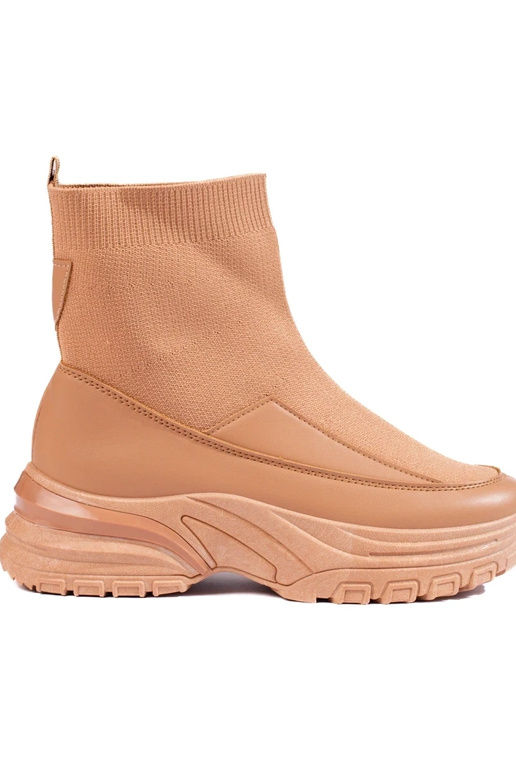 Sportliche Damenschuhe in brauner Farbe Sportliche Damenschuhe in brauner Farbe