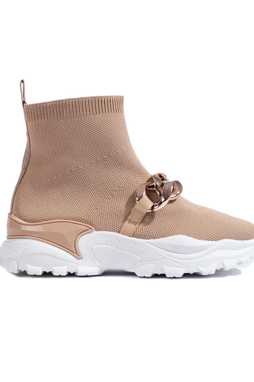 Sneakers-Modellschuhe mit einer...