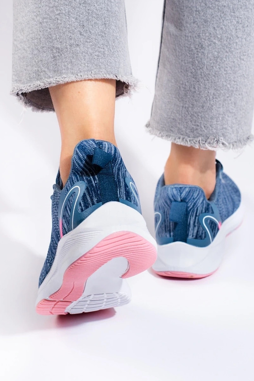 Sportliche Schuhe von Shelovet