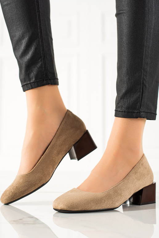 Sandfarbene stilvolle High Heels von...