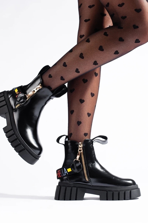 schwarze Stiefel mit Plateau