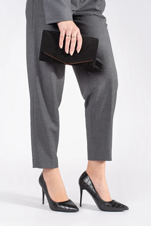 Schuhe mit dünnem Absatz von Shelovet... Schuhe mit dünnem Absatz von Shelovet...