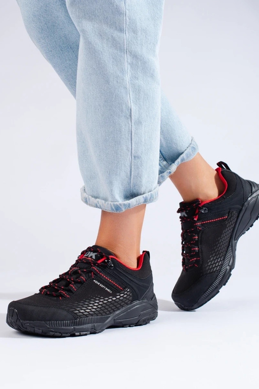 Trekkingstiefel mit dicker Sohle DK...