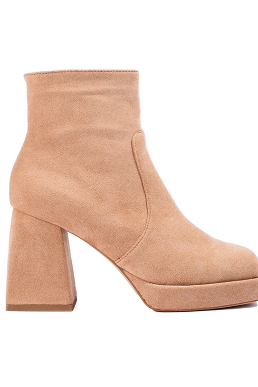 Damenstiefel mit breiter Stange in Beige Damenstiefel mit breiter Stange in Beige