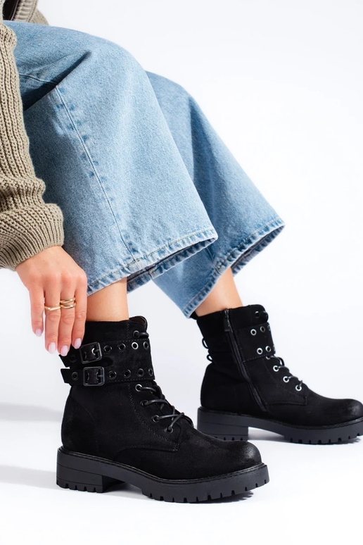 Damen-Schnürschuhe mit Schnalle Damen-Schnürschuhe mit Schnalle