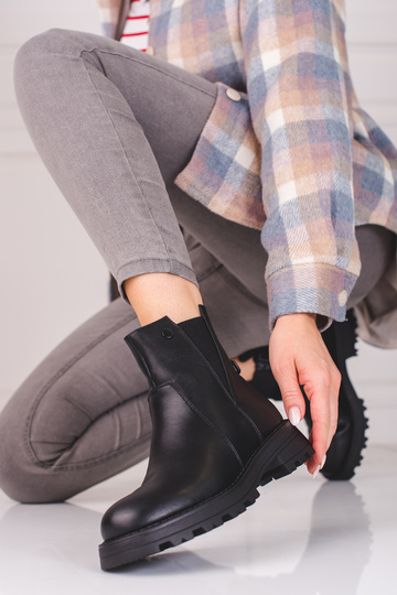 schwarze Damenschuhe aus... 2