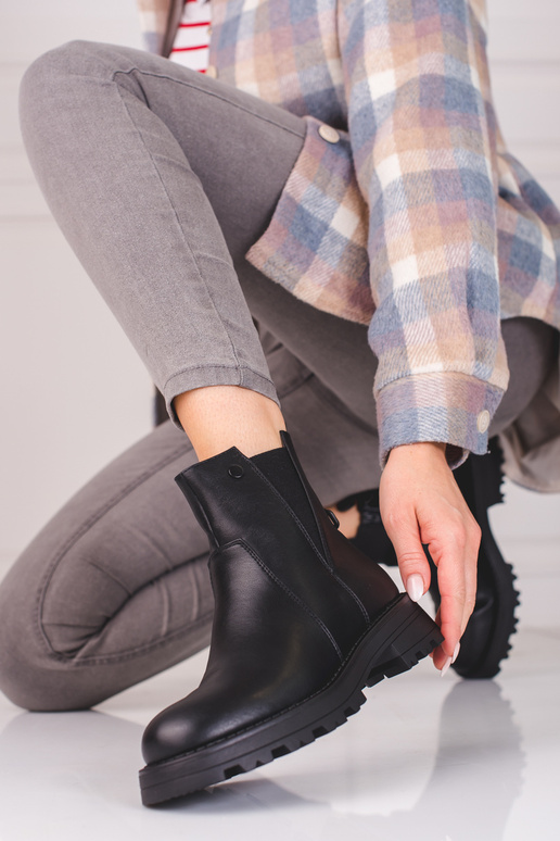 schwarze Damenschuhe aus Öko-Leder schwarze Damenschuhe aus Öko-Leder