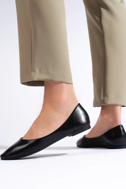 Schwarze Ballerinas des klassischen... Schwarze Ballerinas des klassischen...