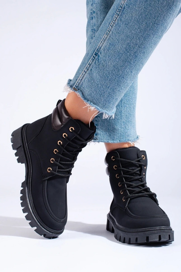 schwarze Stiefel 2