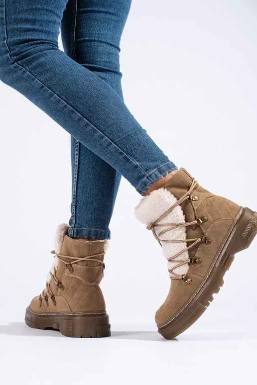 braune Damen-Schneestiefel mit Schaffell