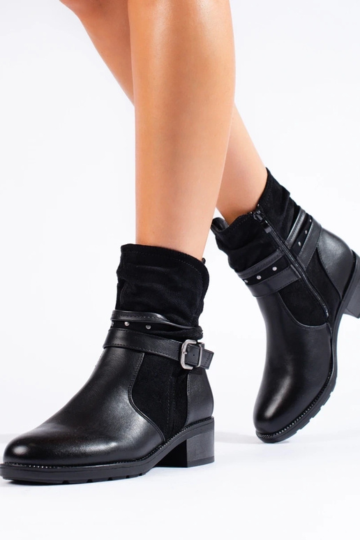 Damenstiefel mit Zierband Damenstiefel mit Zierband