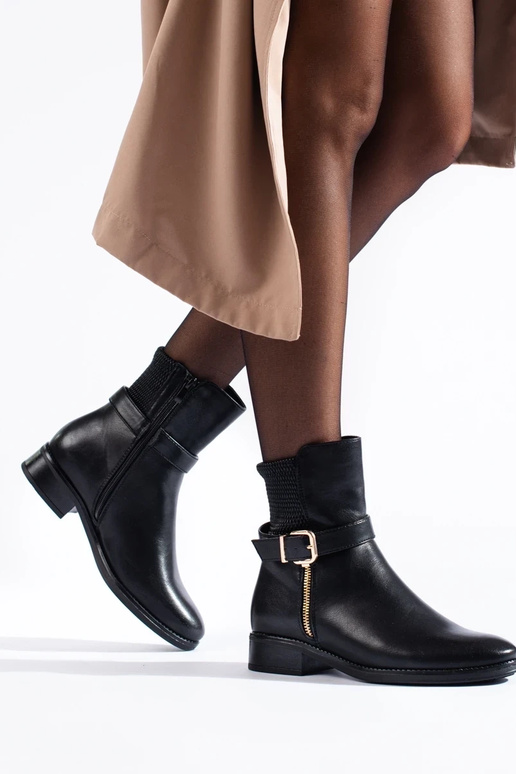 Flache Overknee-Stiefel für Damen in... Flache Overknee-Stiefel für Damen in...