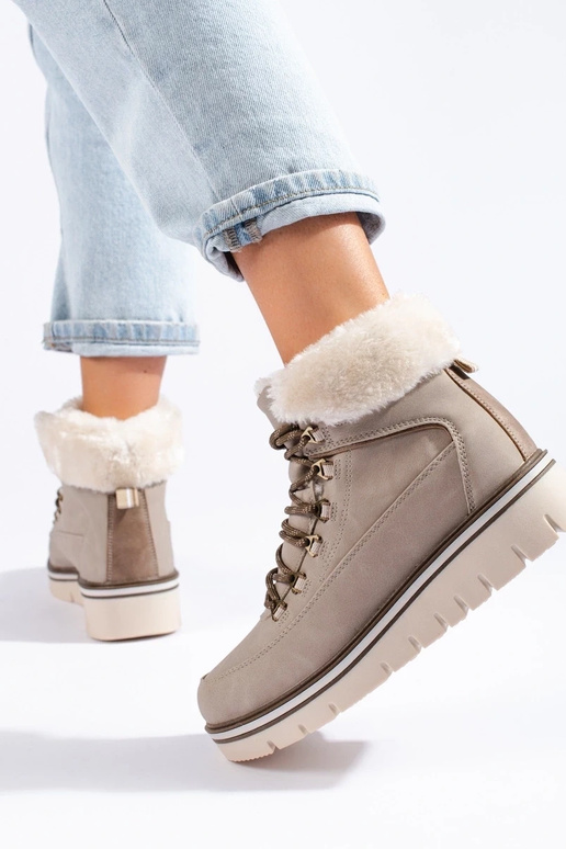 Damenstiefel mit Plateau in Beige