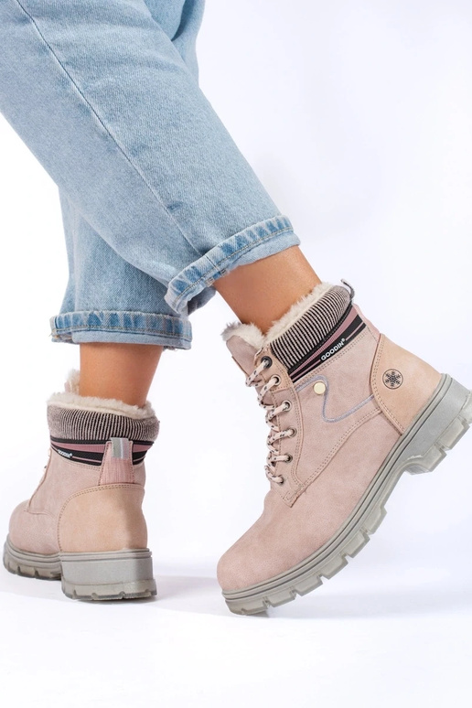 erwärmte Damenschuhe beige Farbe erwärmte Damenschuhe beige Farbe