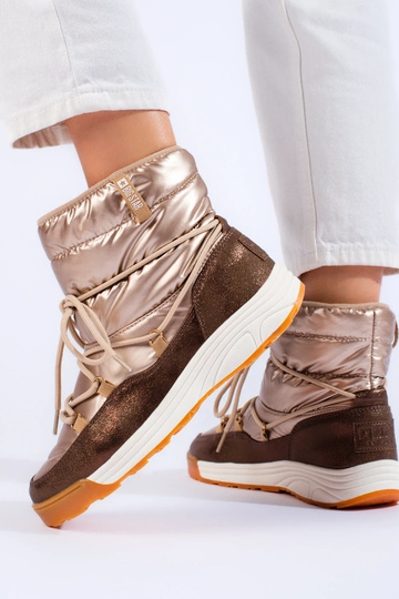 Kurze goldene Schneestiefel... 2