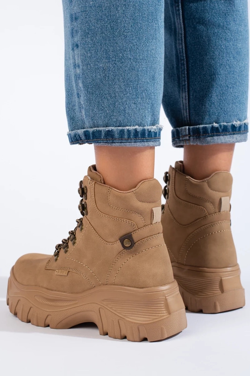 Damenstiefel mit Plateau BIG STAR... Damenstiefel mit Plateau BIG STAR...